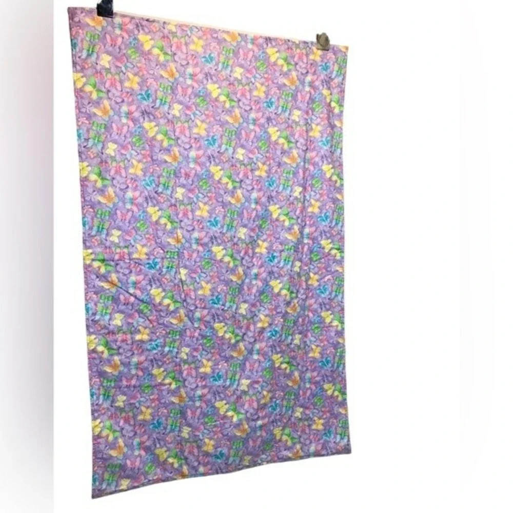 Quillow quilt/pillow butterfly’s purple pink and‎ green
